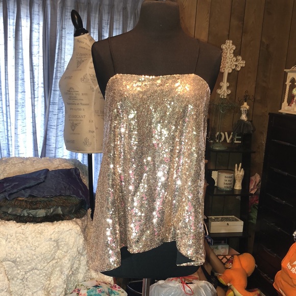 Beautiful Gold Sequin Women’s Designer Blouse - Picture 10 of 17